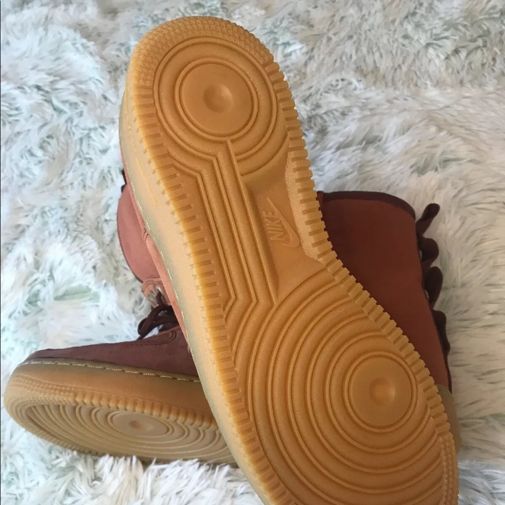 Nike Air Force One Boots - Picture 3 of 8